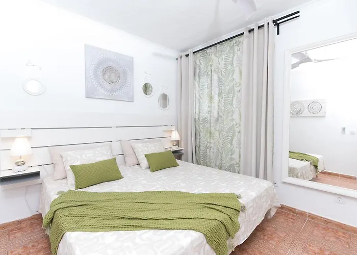 Sea View 2 Bedrooms In With Aircon Apartamento